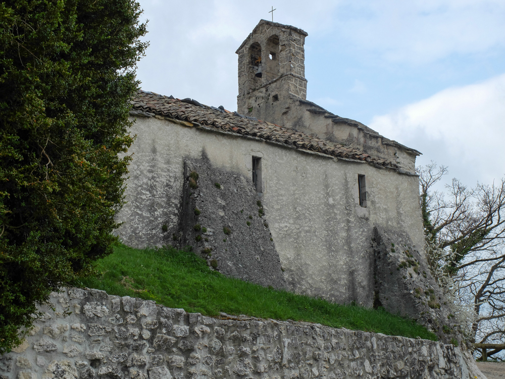 Site de la Tour sans venin à Saint nizier... L'église