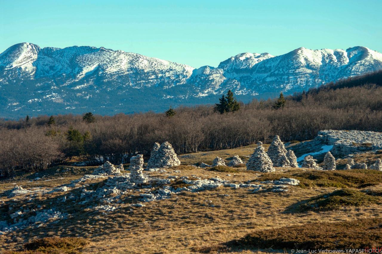 cairn et au fond pas de Berieve