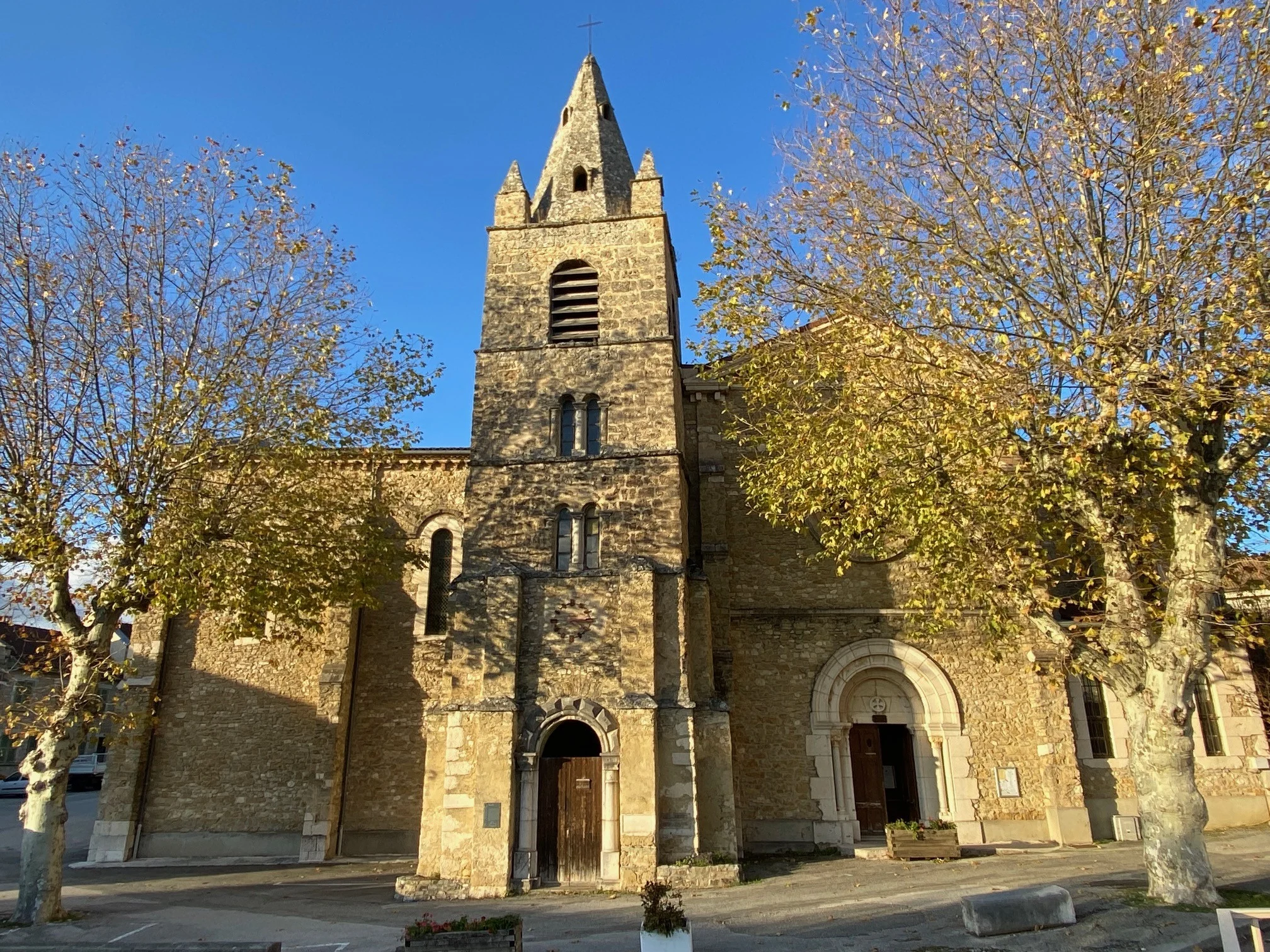 Cm eglise la chapelle