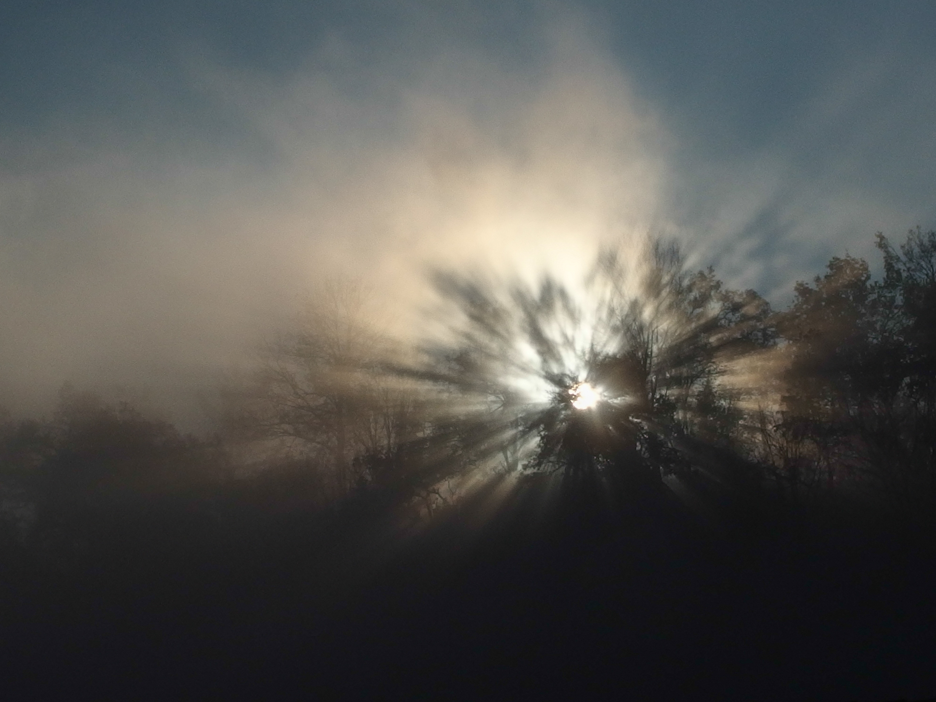 soleil levant dans la brume de St Nazaire en Royans