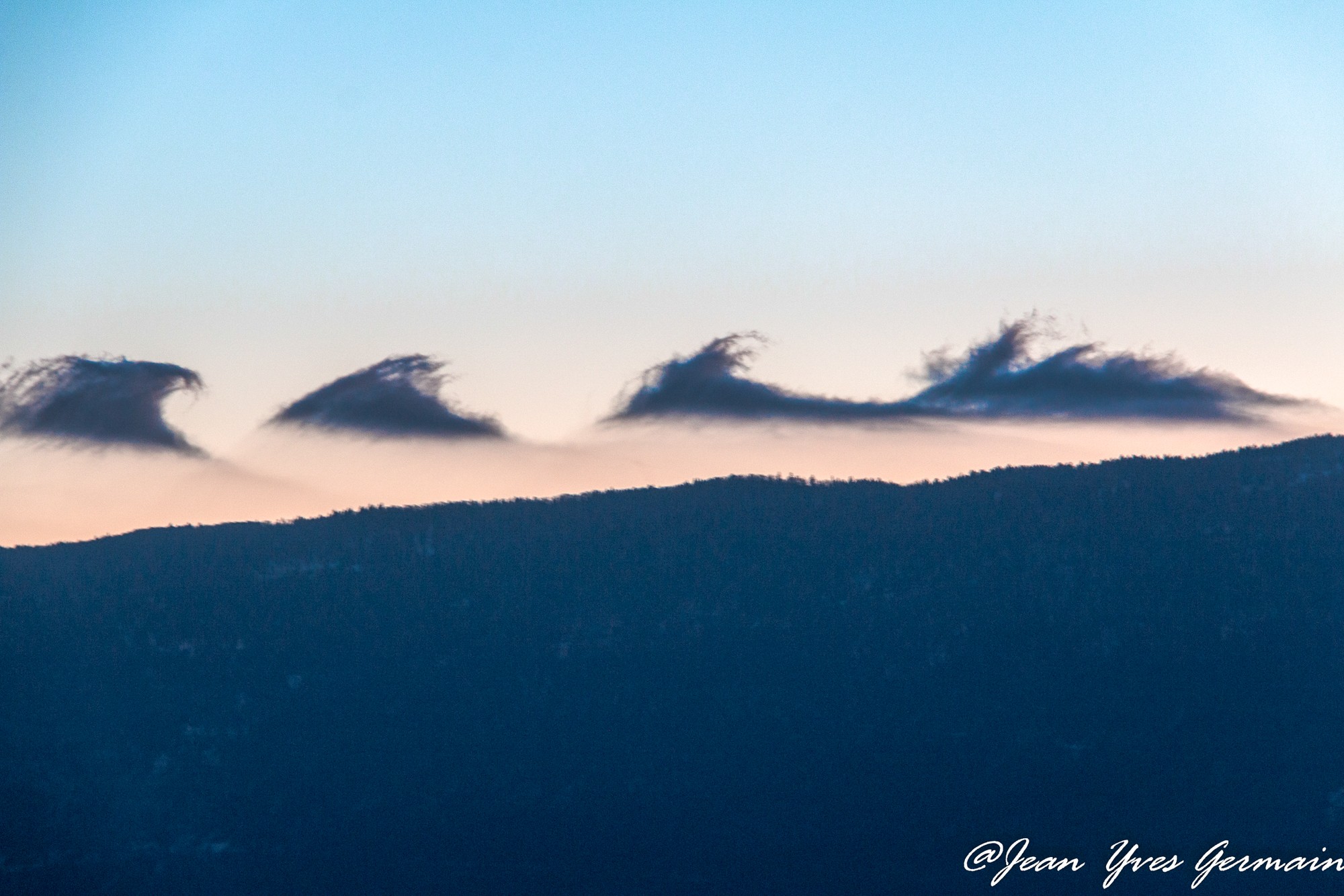 vagues dans le ciel