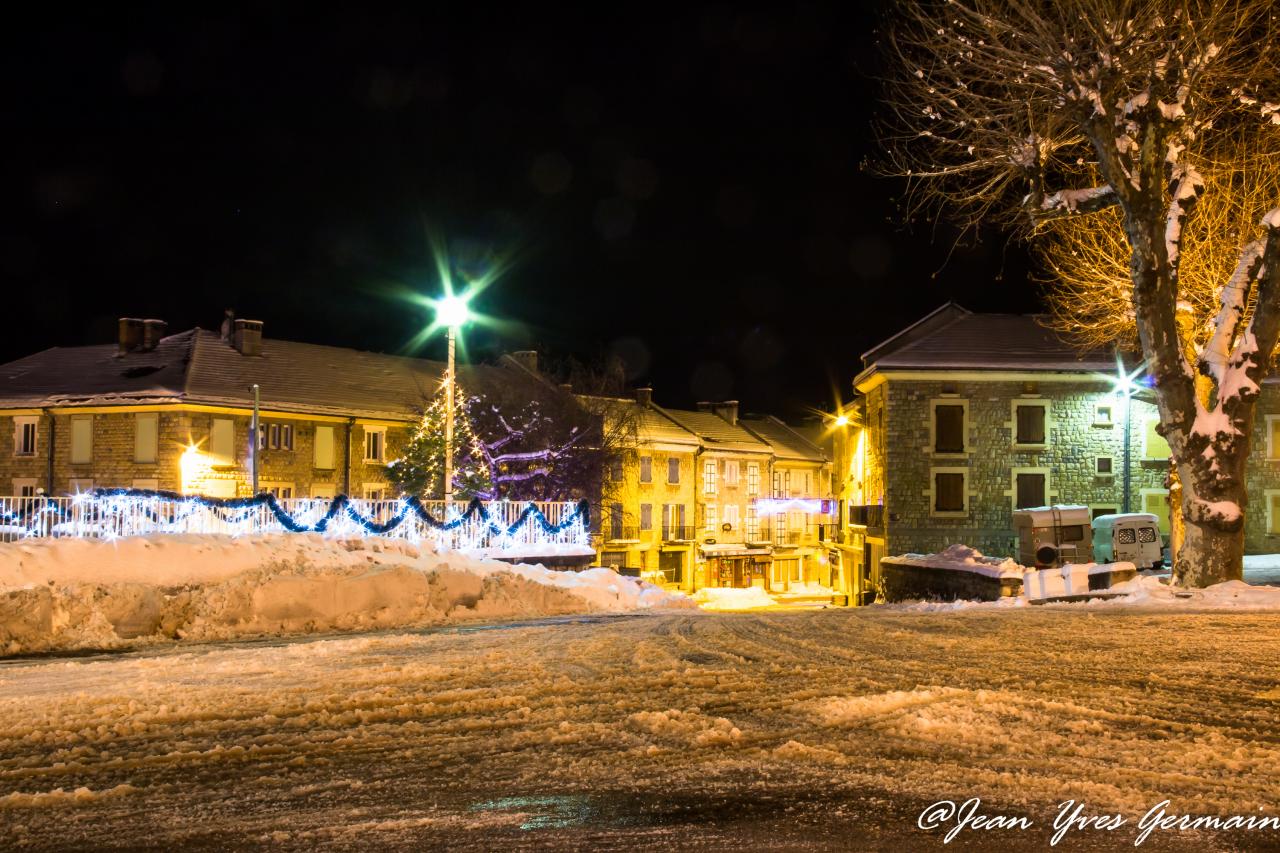 La nuit sous la neige