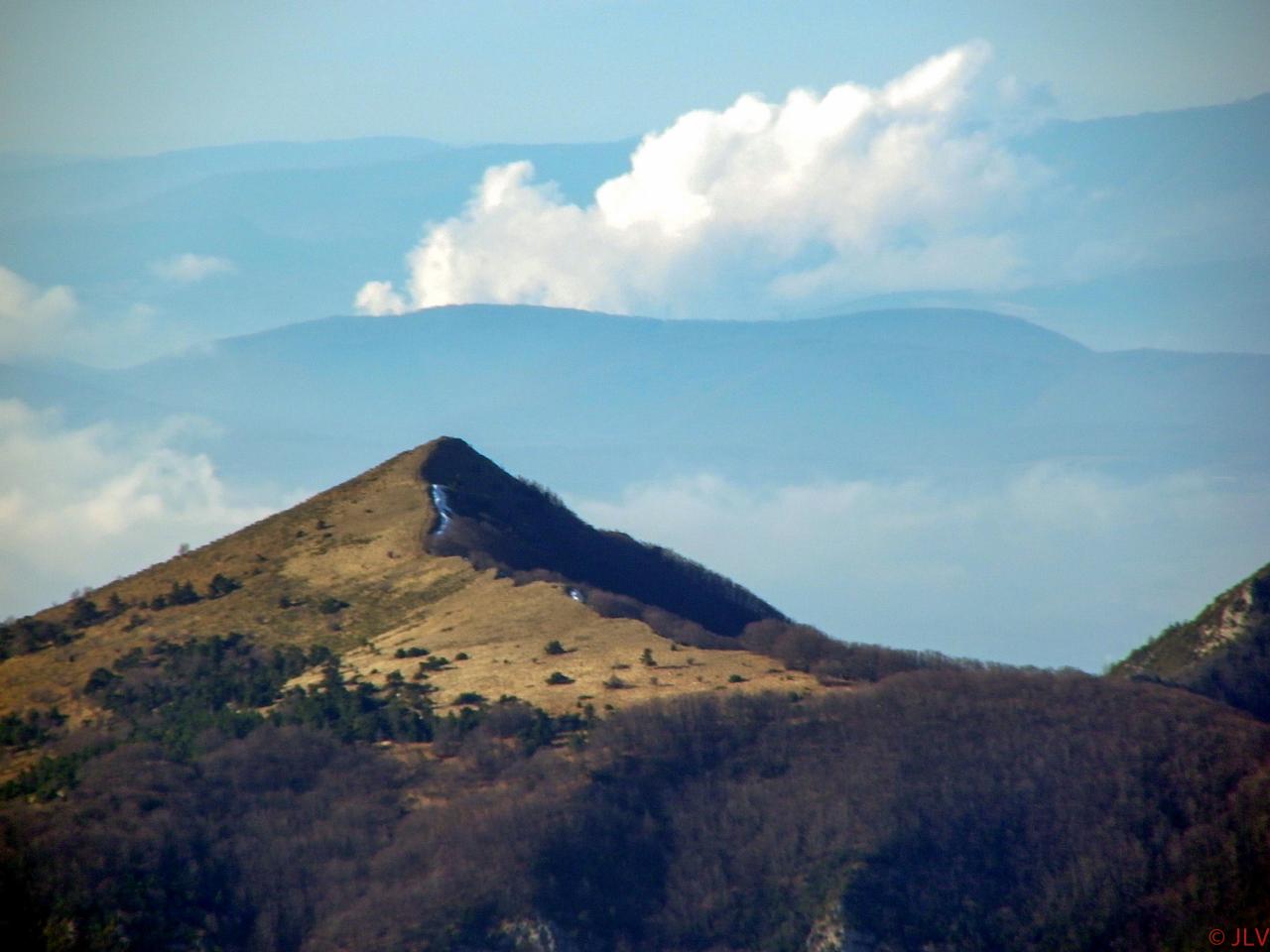 le bec pointu et Cruas au loin