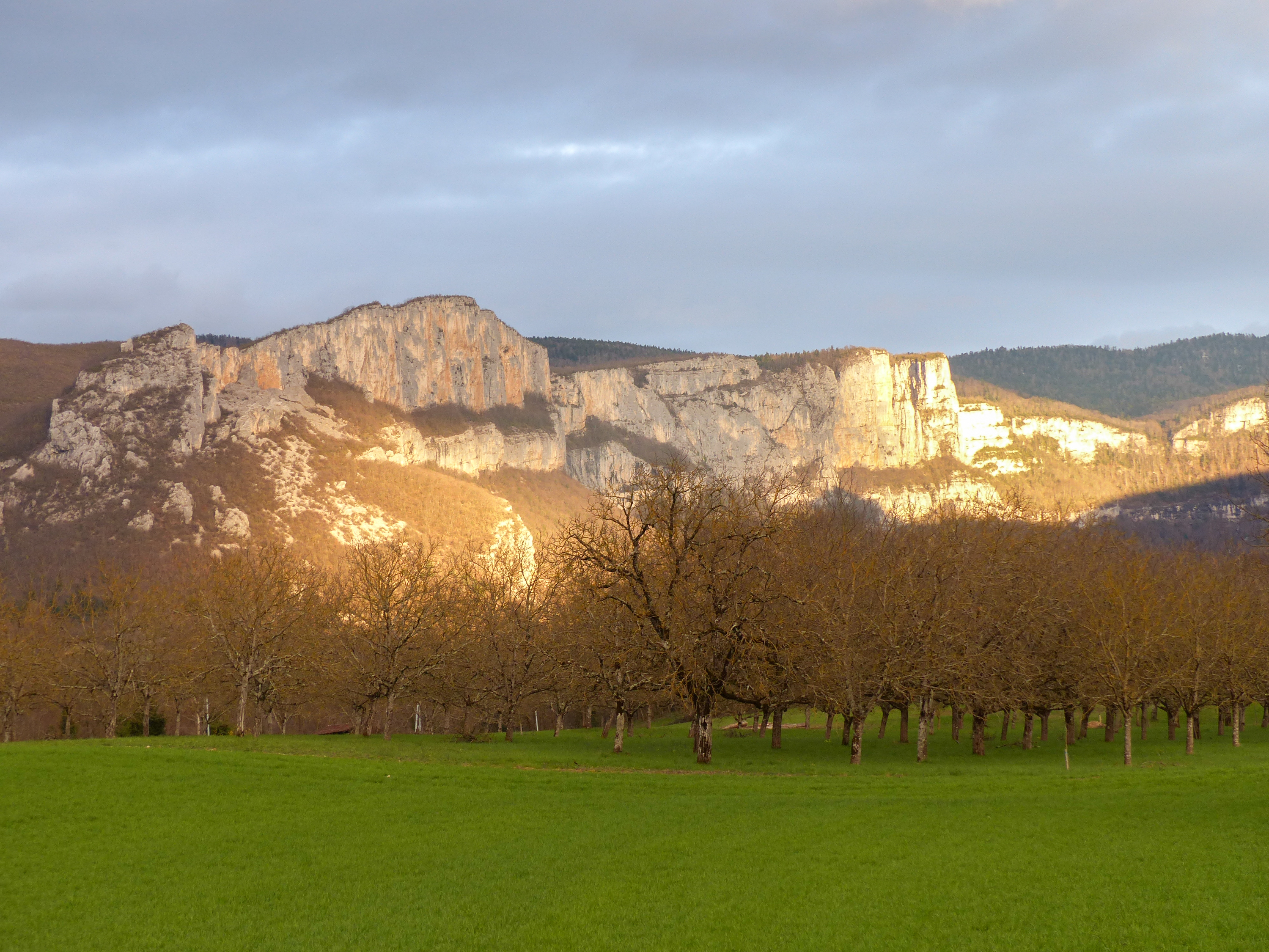 entrée de Combe Laval depuis les Bruns