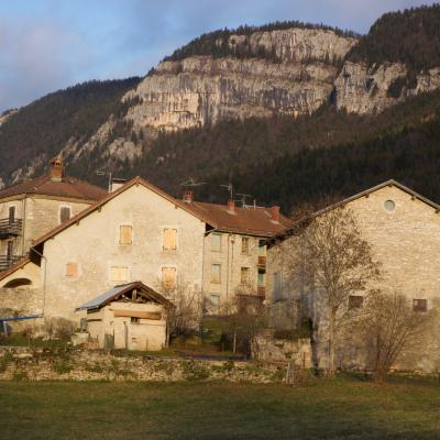 Mob clocher saint julien au coucher