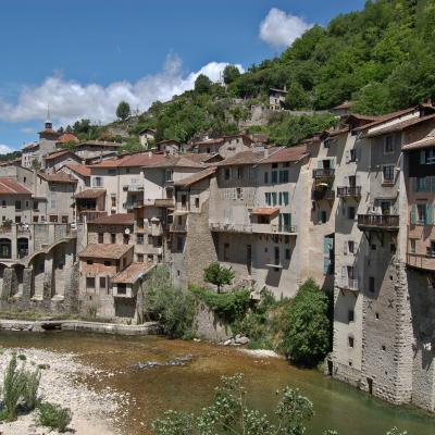 Pont en Royans maisons suspendues