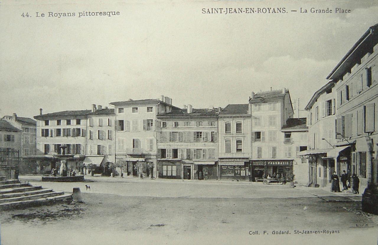 Saint Jean en Royans la grande place