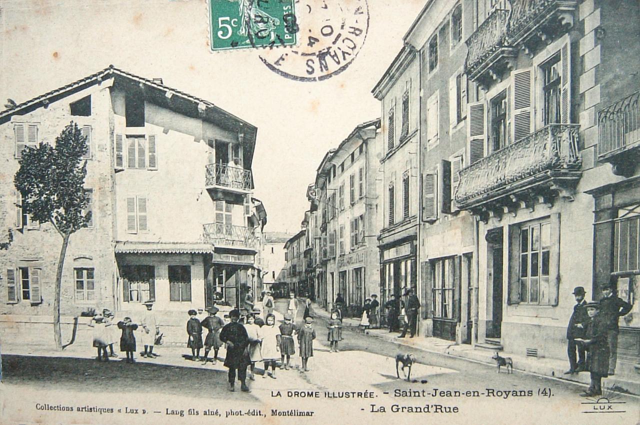 Saint Jean en Royans La grand'rue