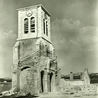 Eglise de Vassieux en Vercors après guerre